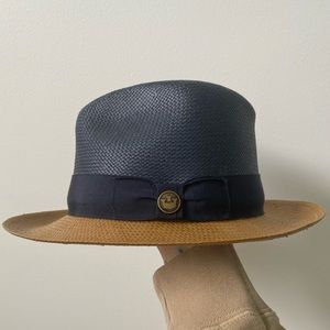 Goorin Bros Straw Fedora hat- Size Small - Rare - Two tone